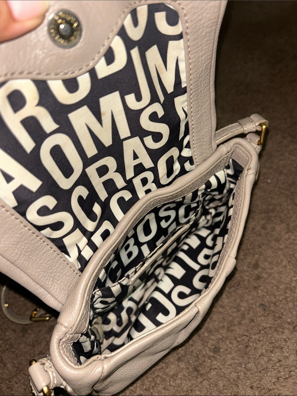 Preowned Marc By Marc Jacobs Pebbled Leather Crossbody - Beige - Picture 3 of 5